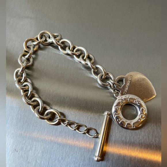Tiffany Heart Tag Toggle Bracelet - Picture 7 of 7